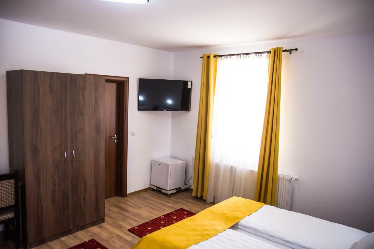 Pensiunea Iliada Sibiu Ngoại thất bức ảnh