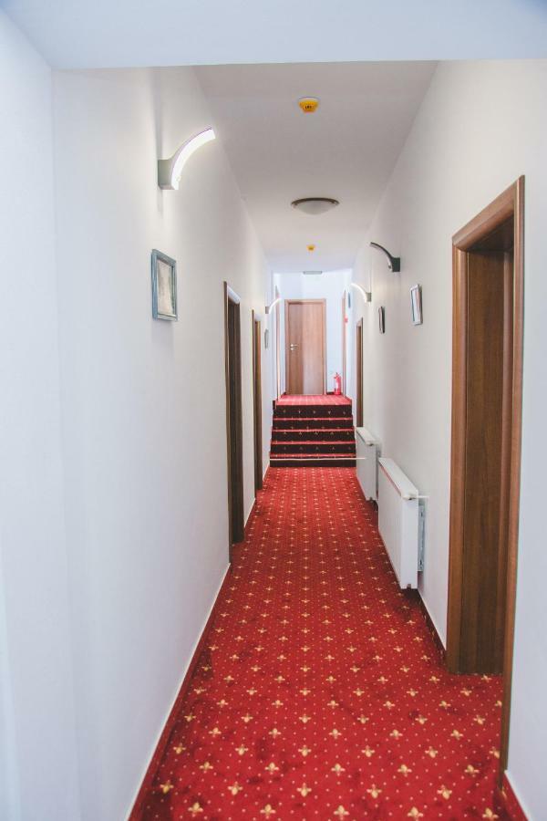 Pensiunea Iliada Sibiu Ngoại thất bức ảnh